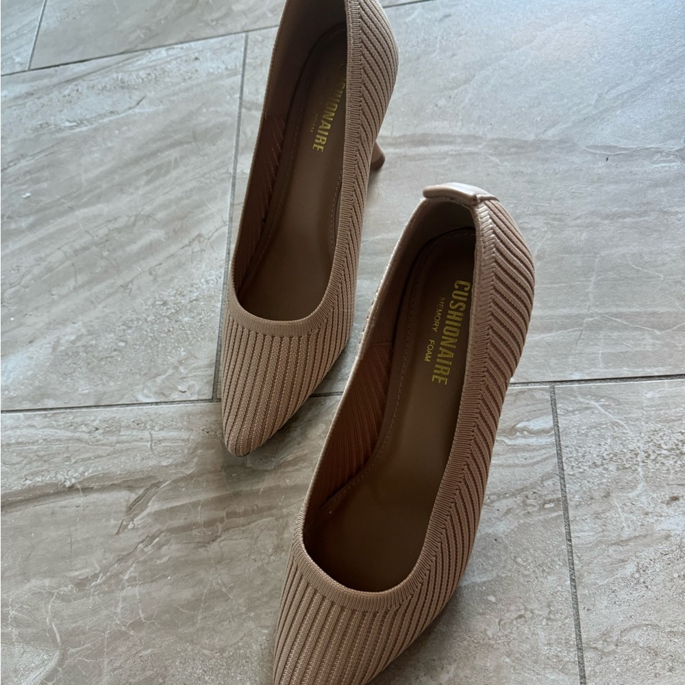 Cushionaire Memory Foam Heels - image 4